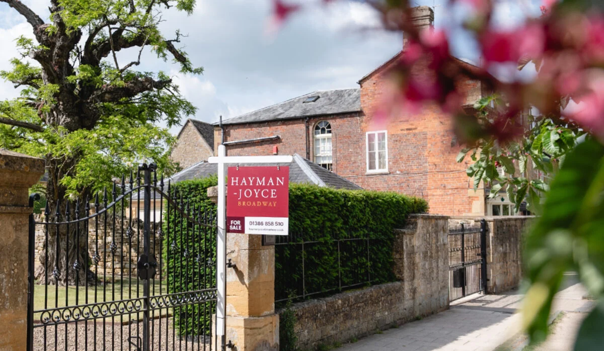 Selling the Cotswolds with confidence.